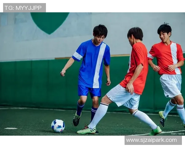 在街头偶遇足球明星的奇妙经历与感悟分享